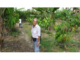 Etienne et Smilja en Indonésie, en juillet 2012